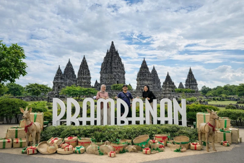 sewa-innova-reborn-jogja-include-bbm-dan-driver